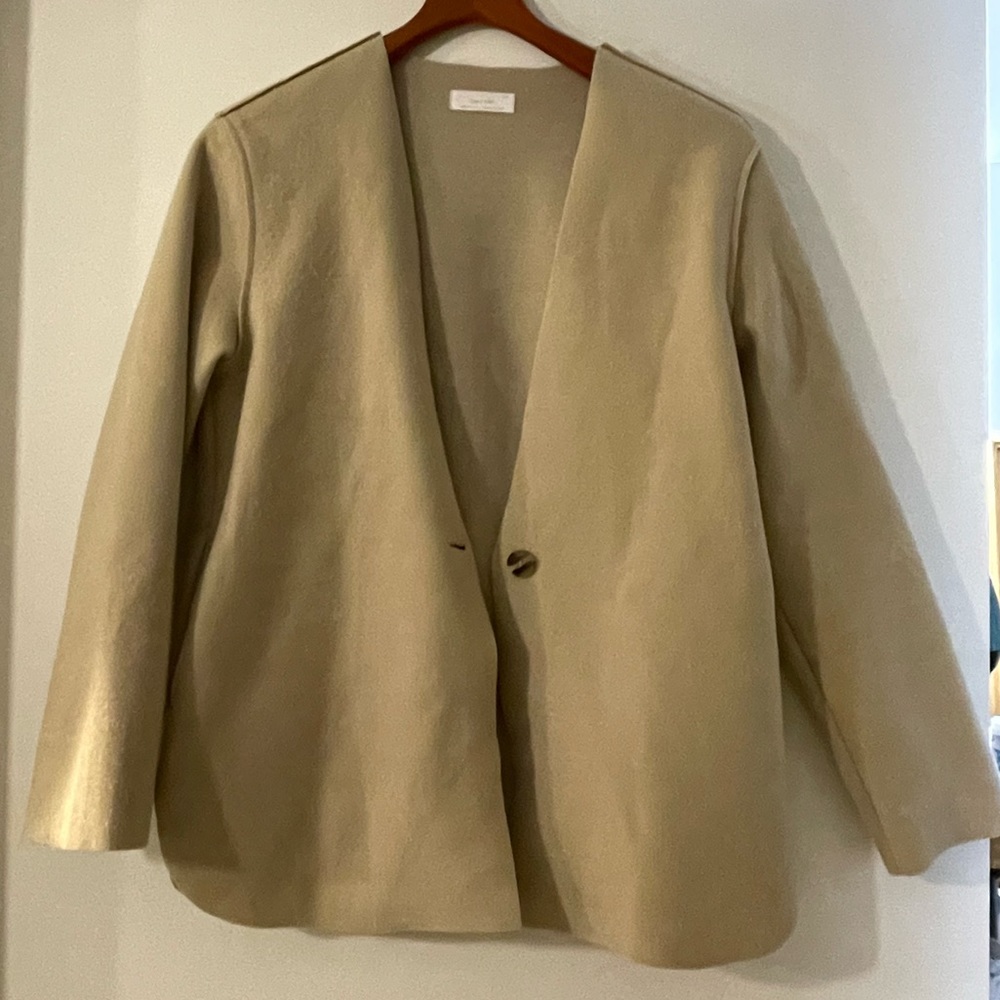Oak + Fort beige jacket